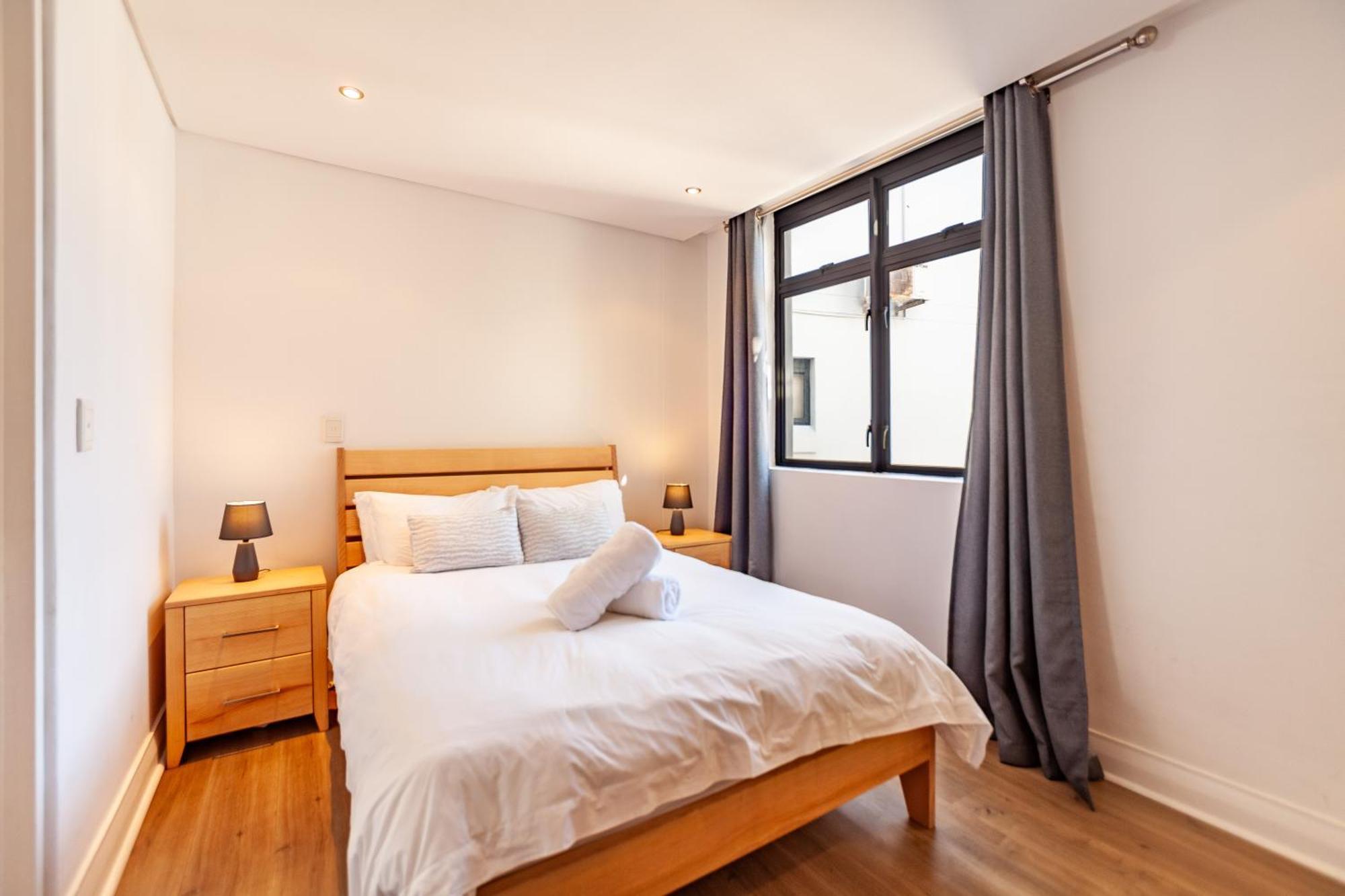 Apartment Modern Beachfront 2 Bed, 2 Bath- 143 Eden, Big Bay