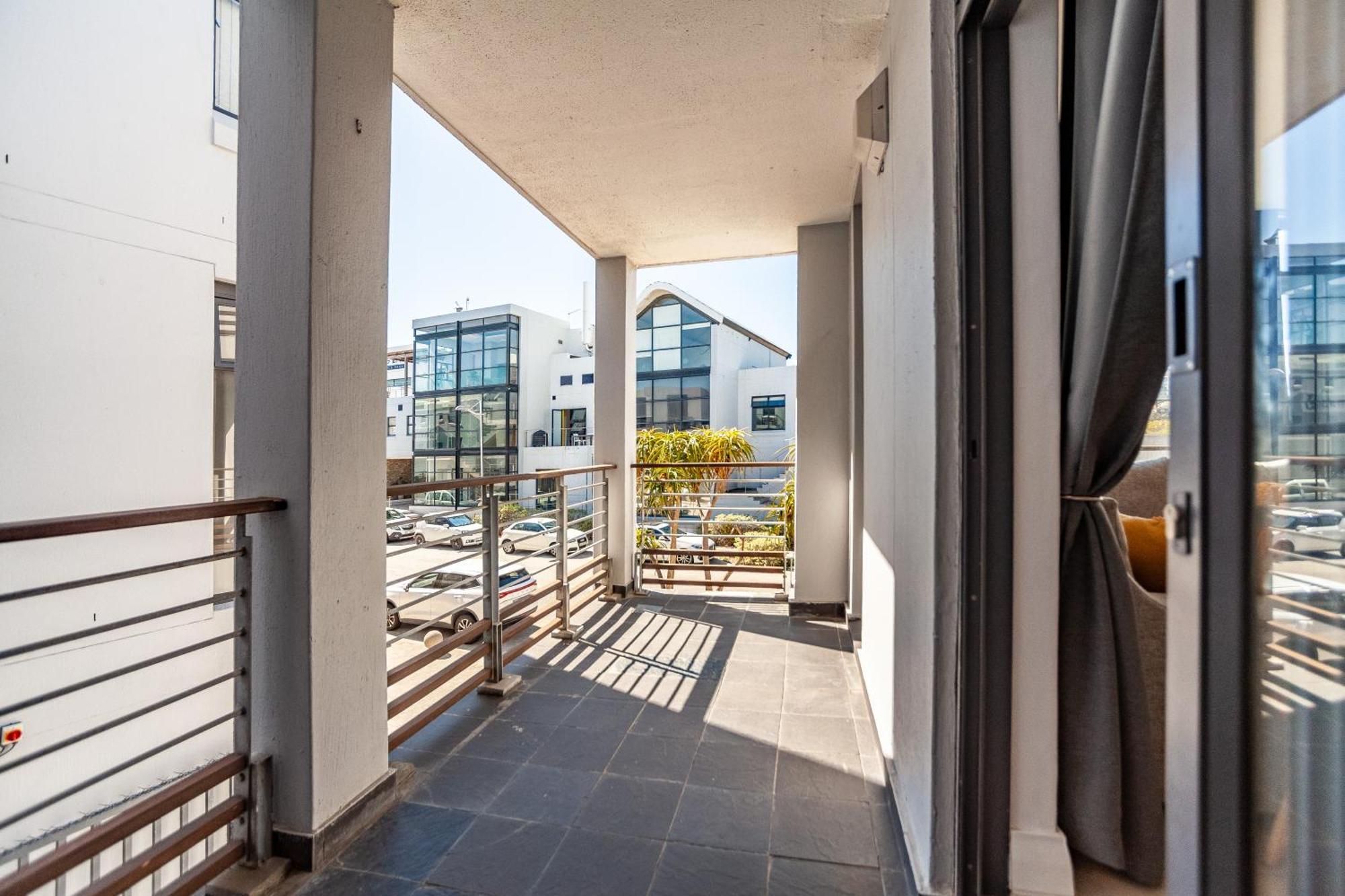 Apartment Modern Beachfront 2 Bed, 2 Bath- 143 Eden, Big Bay *